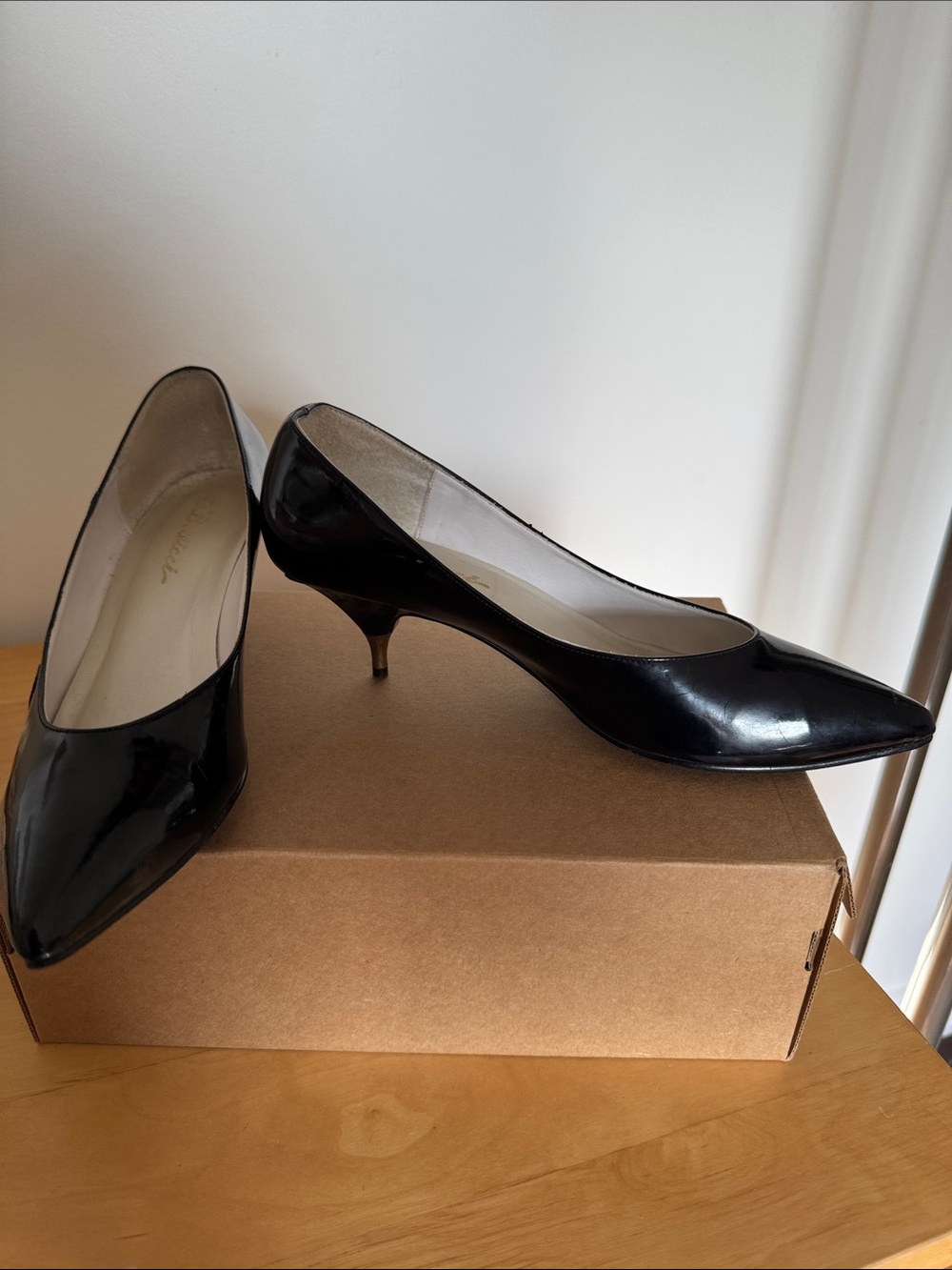 Black Patent Pointed-Toe Kitten Heel Pumps for Women
